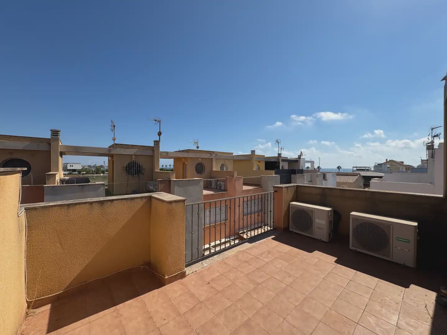 Pareado de 3 habitaciones en Pilar de la Horadada en venta con garaje - 285.000 € (Ref: 10004721)