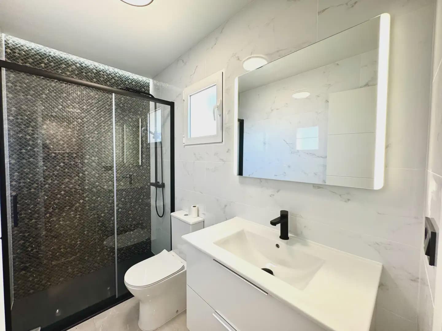 1 soveværelse Bungalow til salg i Torrevieja med swimmingpool - € 124.999 (Ref: 10008120)