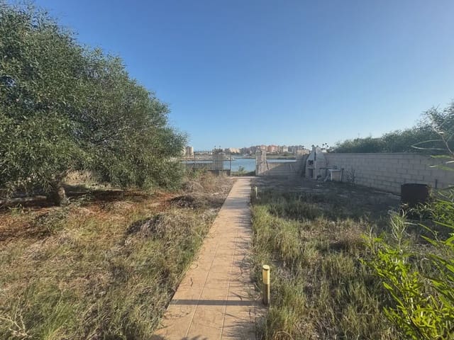 Chalet de 5 habitaciones en La Manga del Mar Menor en venta con garaje - 720.000 € (Ref: 10009483)