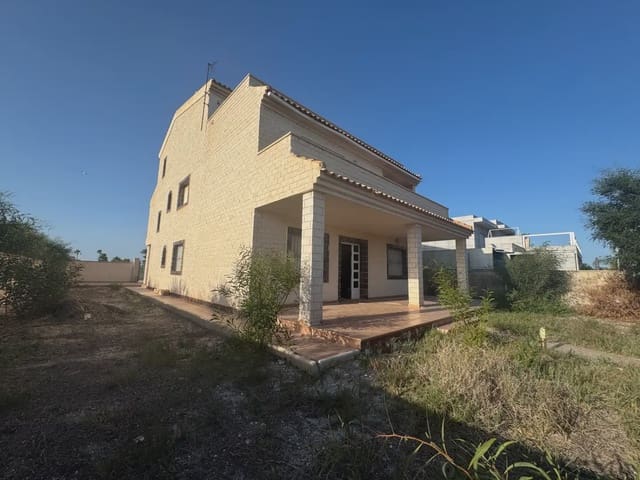 Chalet de 5 habitaciones en La Manga del Mar Menor en venta con garaje - 720.000 € (Ref: 10009483)