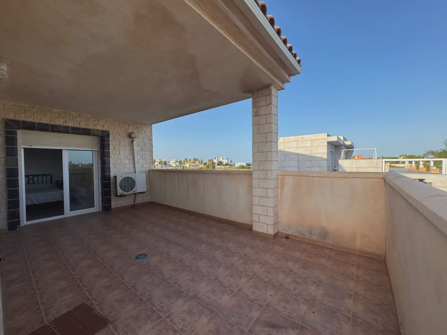 Chalet de 5 habitaciones en La Manga del Mar Menor en venta con garaje - 720.000 € (Ref: 10009483)