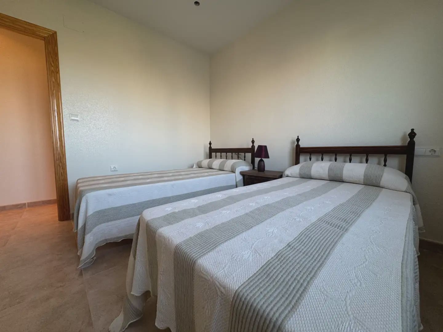 Chalet de 5 habitaciones en La Manga del Mar Menor en venta con garaje - 720.000 € (Ref: 10009483)