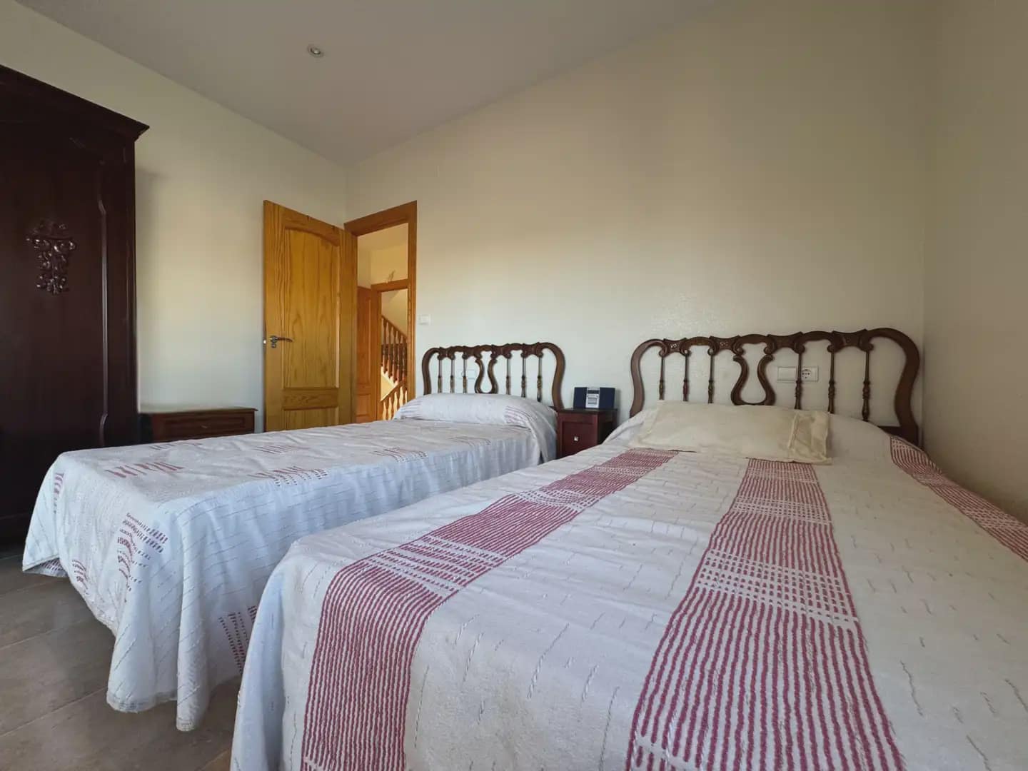 Chalet de 5 habitaciones en La Manga del Mar Menor en venta con garaje - 720.000 € (Ref: 10009483)