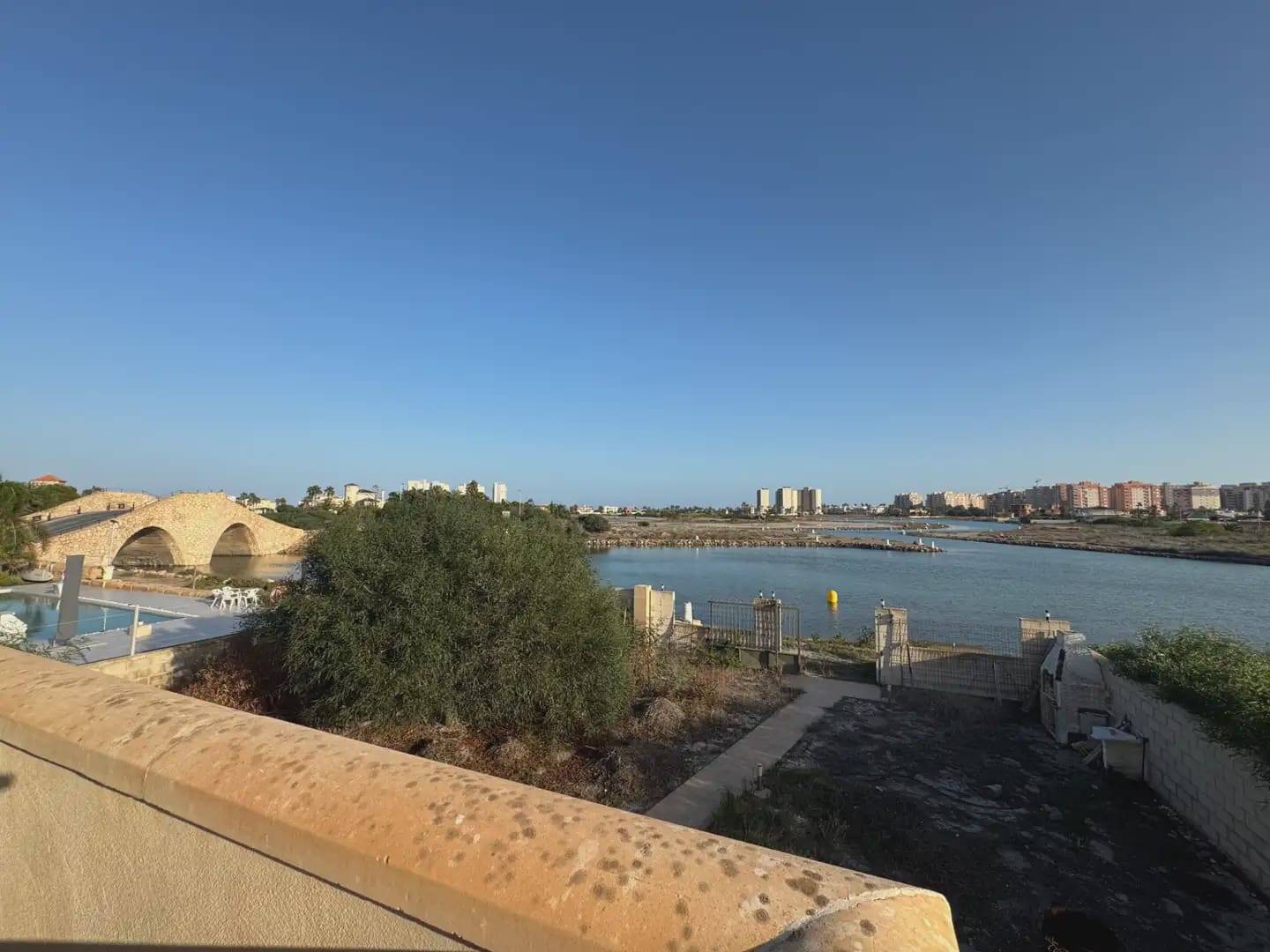 Chalet de 5 habitaciones en La Manga del Mar Menor en venta con garaje - 720.000 € (Ref: 10009483)