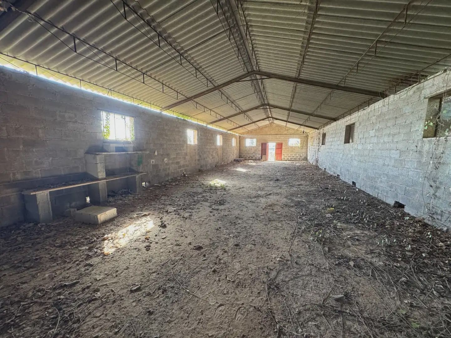 Commercial for sale in San Pedro del Pinatar - € 200,000 (Ref: 10031324)