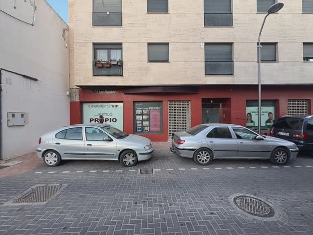 Kaupallinen vuokrattavana paikassa Ciudad, San Javier - 590 € (Ref: 10031325)