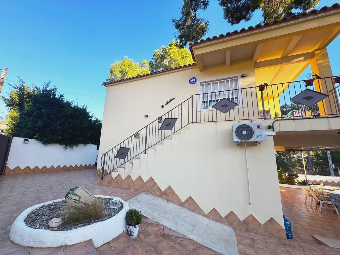 3 bedroom Villa for sale in Pilar de la Horadada with garage - € 345,000 (Ref: 10076836)