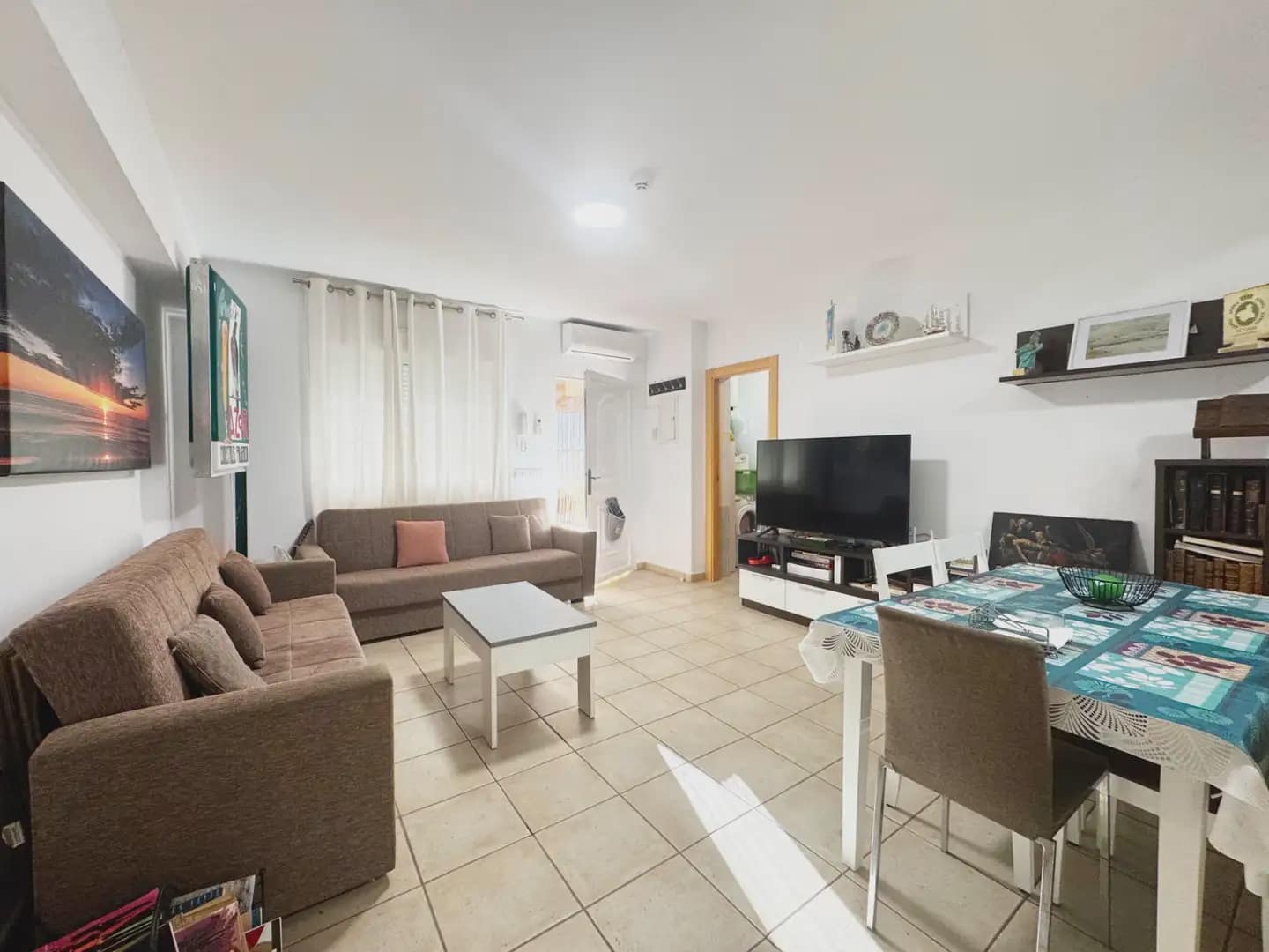 3 bedroom Villa for sale in Pilar de la Horadada with garage - € 345,000 (Ref: 10076836)