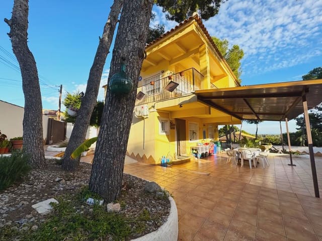 3 bedroom Villa for sale in Pinar de Campoverde, Pilar de la Horadada with garage - € 345,000 (Ref: 10076836)