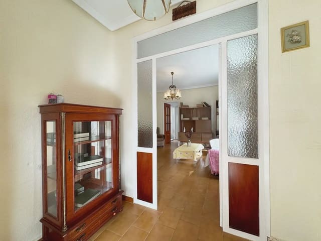 4 soverom Kjedet enebolig til salgs i San Pedro del Pinatar ciudad, San Pedro del Pinatar - € 180 000 (Ref: 10103547)