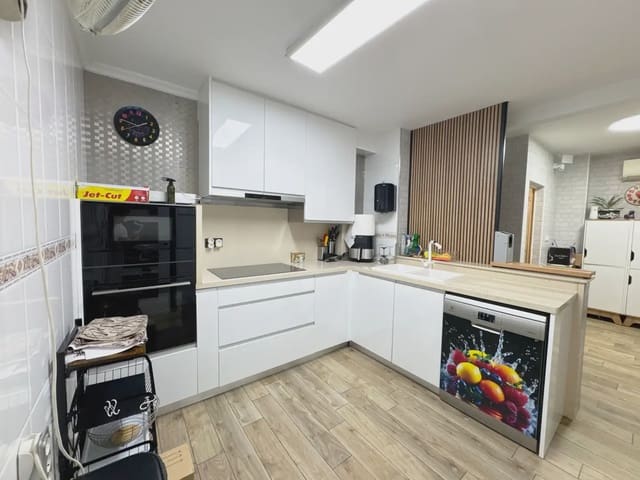 3 quarto Moradia em Banda para venda em Centro, Los Alcázares com garagem - 255 000 € (Ref: 10165831)