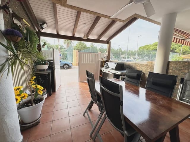 3 quarto Moradia em Banda para venda em Centro, Los Alcázares com garagem - 255 000 € (Ref: 10165831)