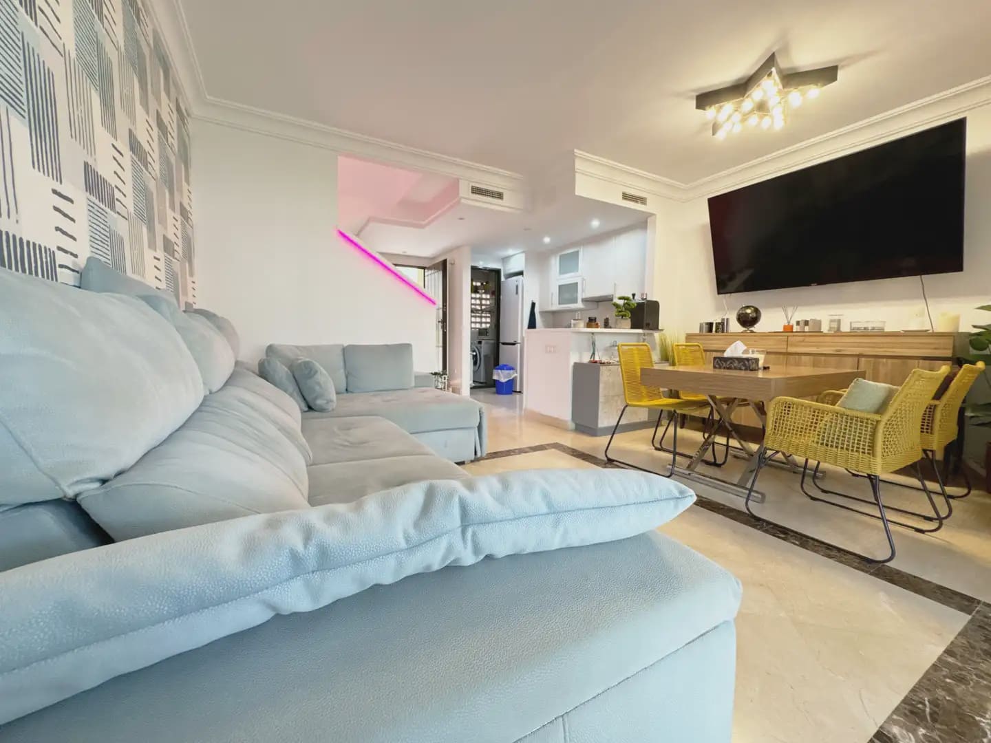 3 sypialnia Dom blizniak na sprzedaż w Roda z basenem garażem - 330 000 € (Ref: 10175489)