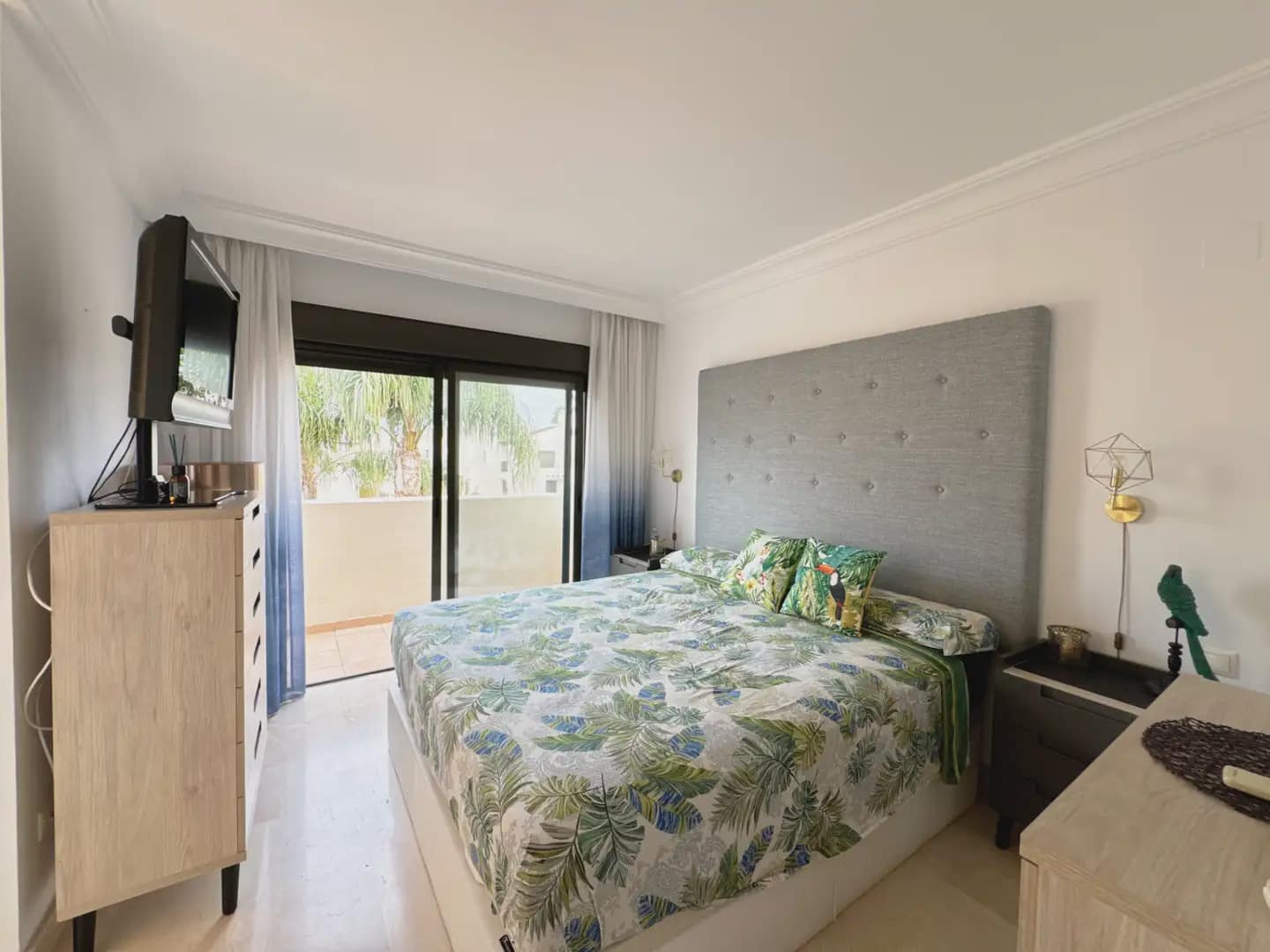 3 sypialnia Dom blizniak na sprzedaż w Roda z basenem garażem - 330 000 € (Ref: 10175489)