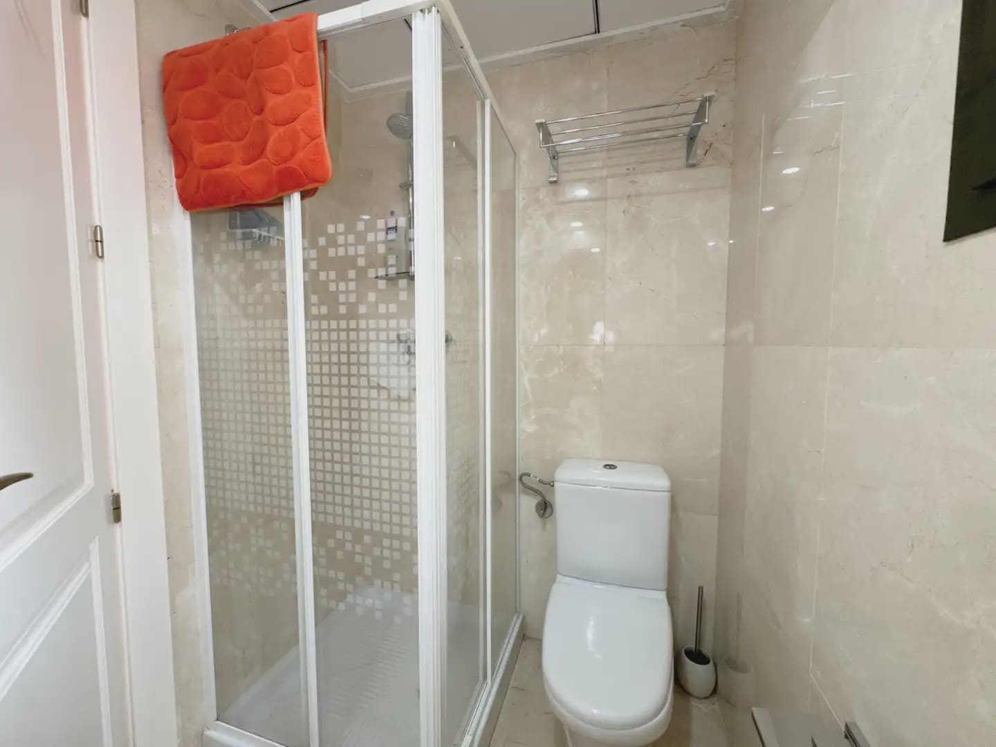 3 sypialnia Dom blizniak na sprzedaż w Roda z basenem garażem - 330 000 € (Ref: 10175489)