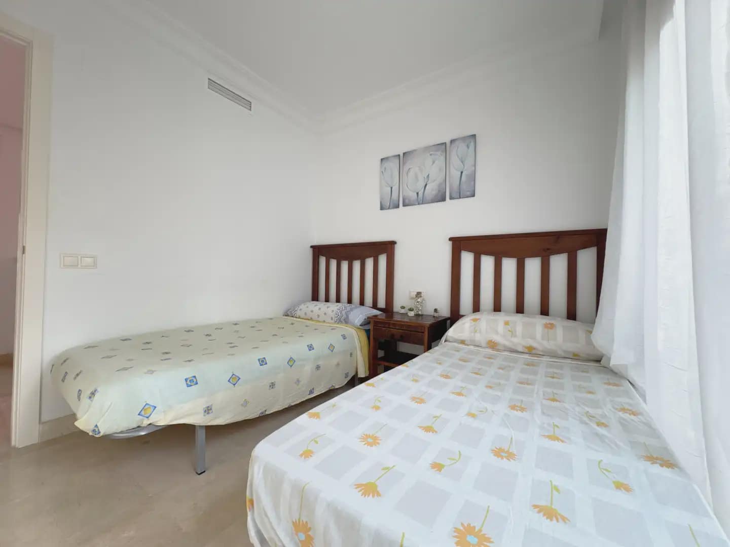 3 sypialnia Dom blizniak na sprzedaż w Roda z basenem garażem - 330 000 € (Ref: 10175489)