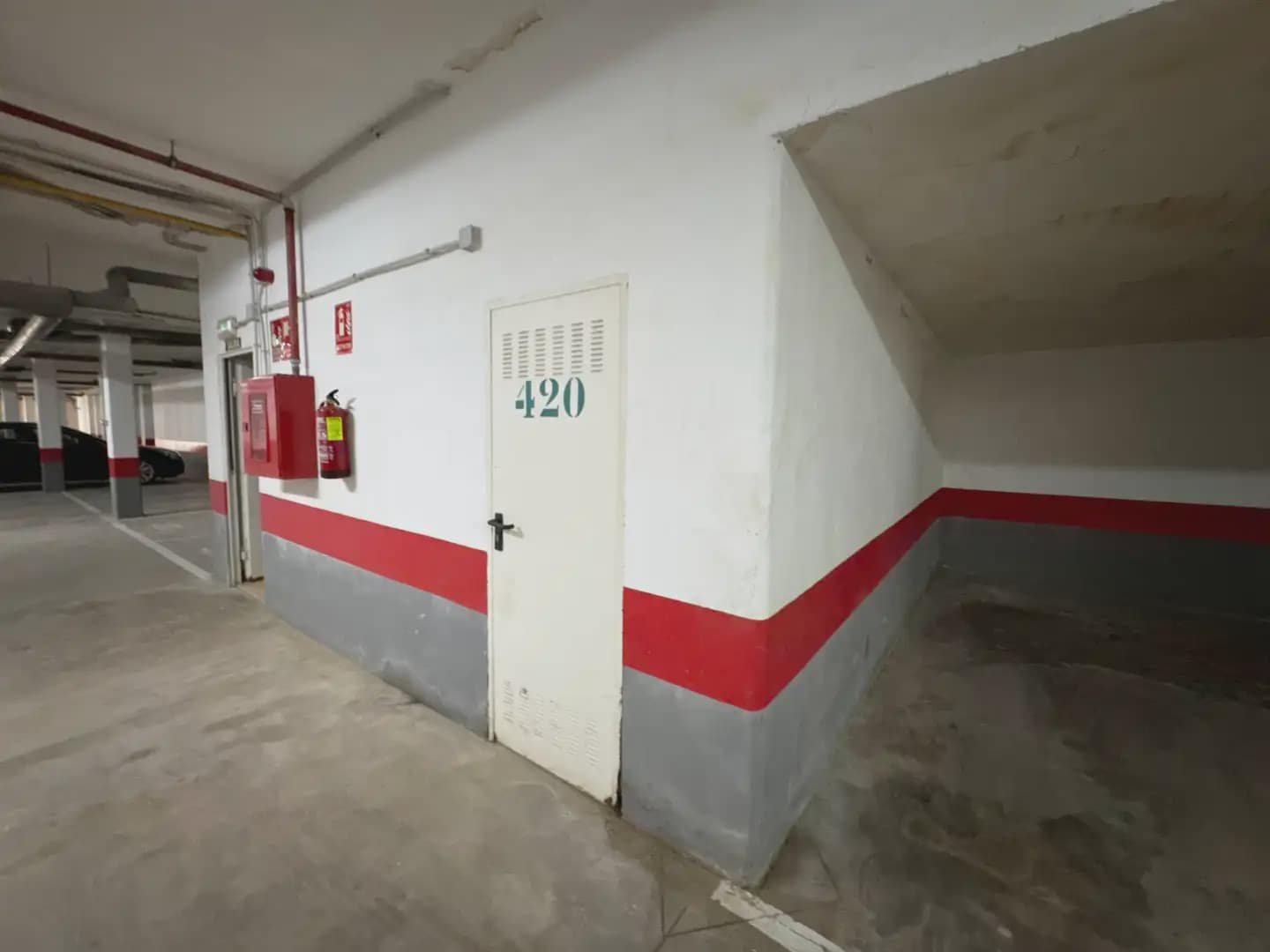 3 sypialnia Dom blizniak na sprzedaż w Roda z basenem garażem - 330 000 € (Ref: 10175489)