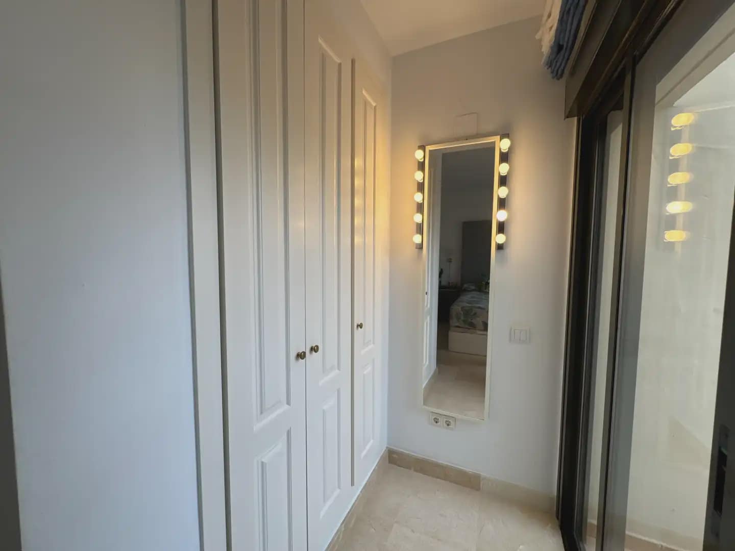 3 sypialnia Dom blizniak na sprzedaż w Roda z basenem garażem - 330 000 € (Ref: 10175489)
