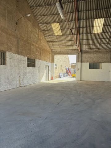 Comercial para arrendar em San Pedro del Pinatar ciudad, San Pedro del Pinatar - 1 200 € (Ref: 9977581)