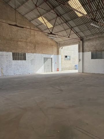 Comercial para arrendar em San Pedro del Pinatar ciudad, San Pedro del Pinatar - 1 200 € (Ref: 9977581)