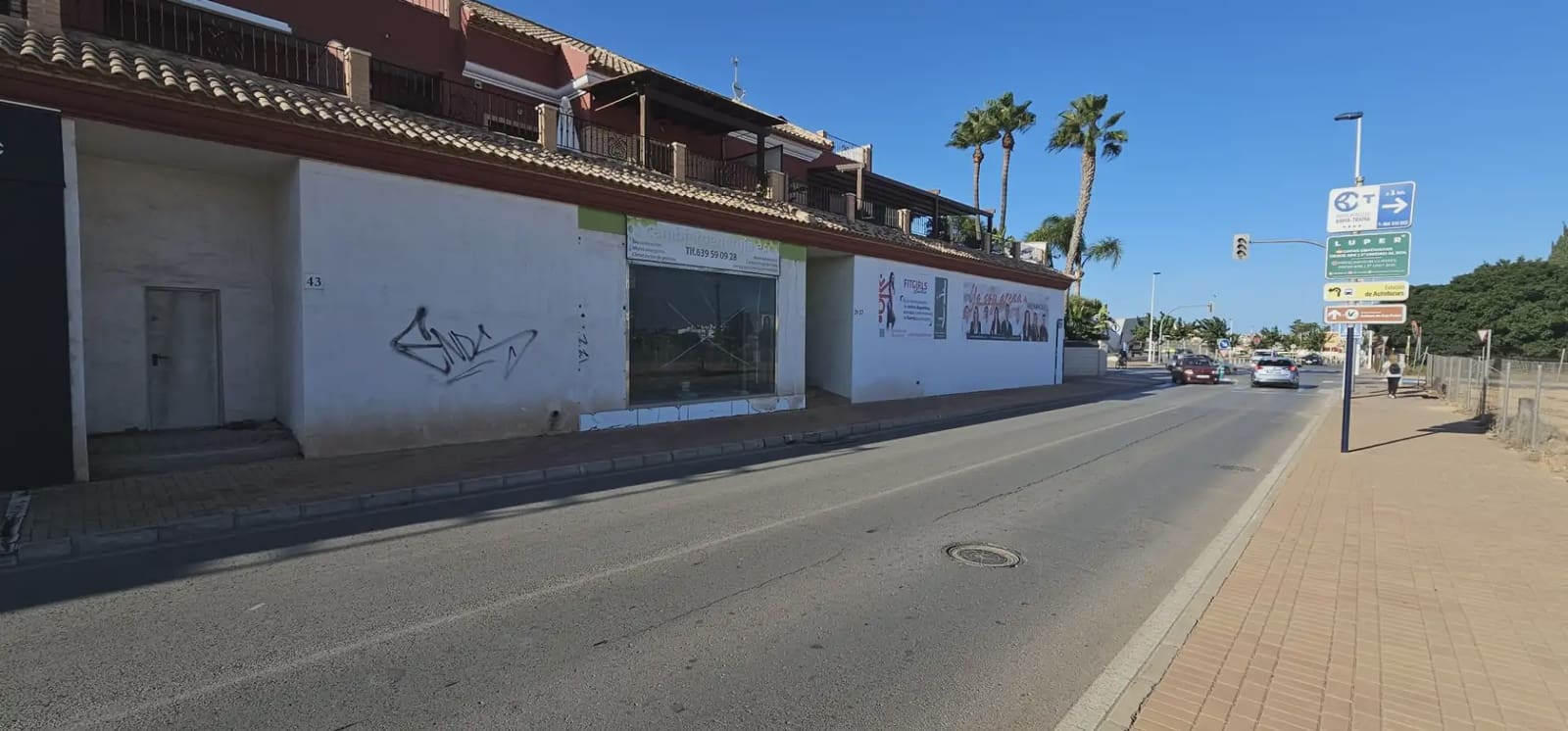 Comercial para arrendar em San Pedro del Pinatar - 1 900 € (Ref: 9977582)