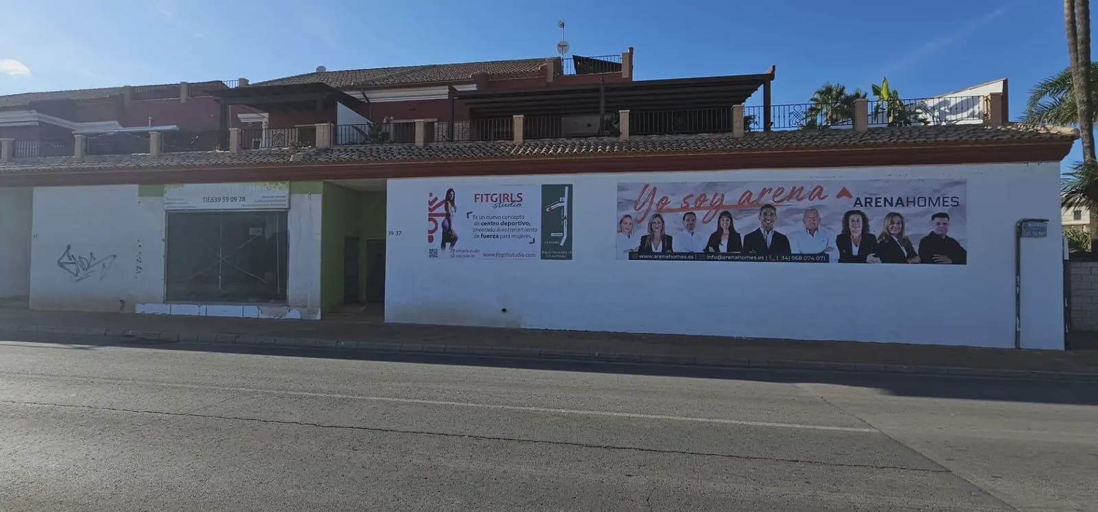 Comercial para arrendar em San Pedro del Pinatar - 1 900 € (Ref: 9977582)
