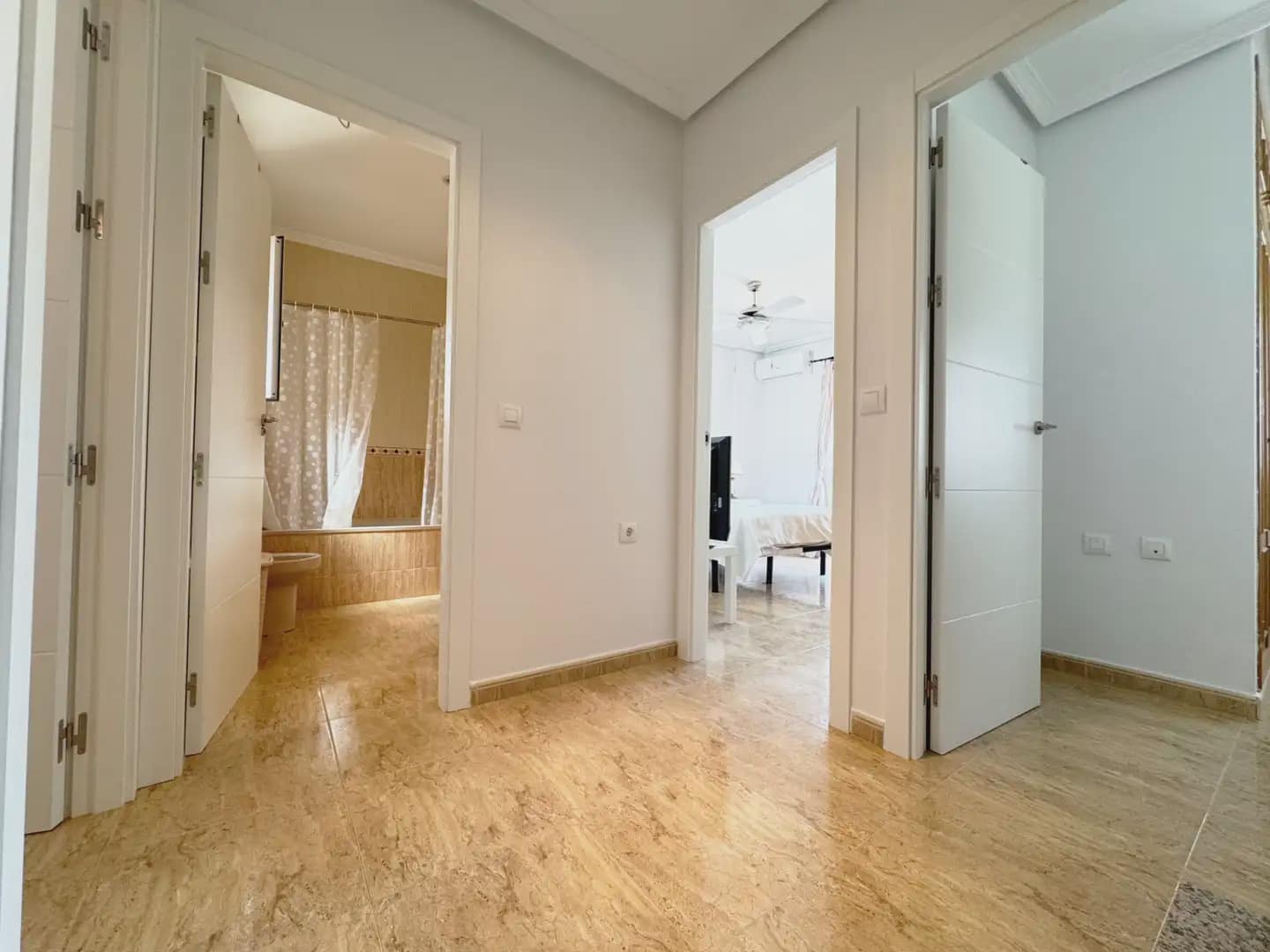4 chambre Maison de Ville à vendre à Pilar de la Horadada avec garage - 295 000 € (Ref: 9977585)