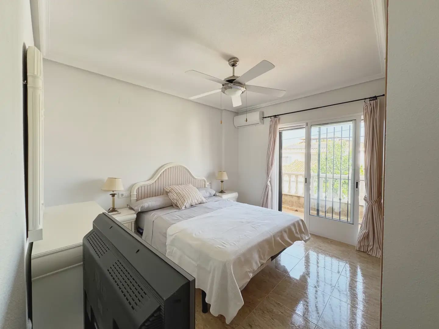 4 chambre Maison de Ville à vendre à Pilar de la Horadada avec garage - 295 000 € (Ref: 9977585)