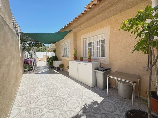 4 soverom Kjedet enebolig til salgs i Santiago de la Ribera, San Javier med svømmebasseng garasje - € 499 000 (Ref: 9977586)