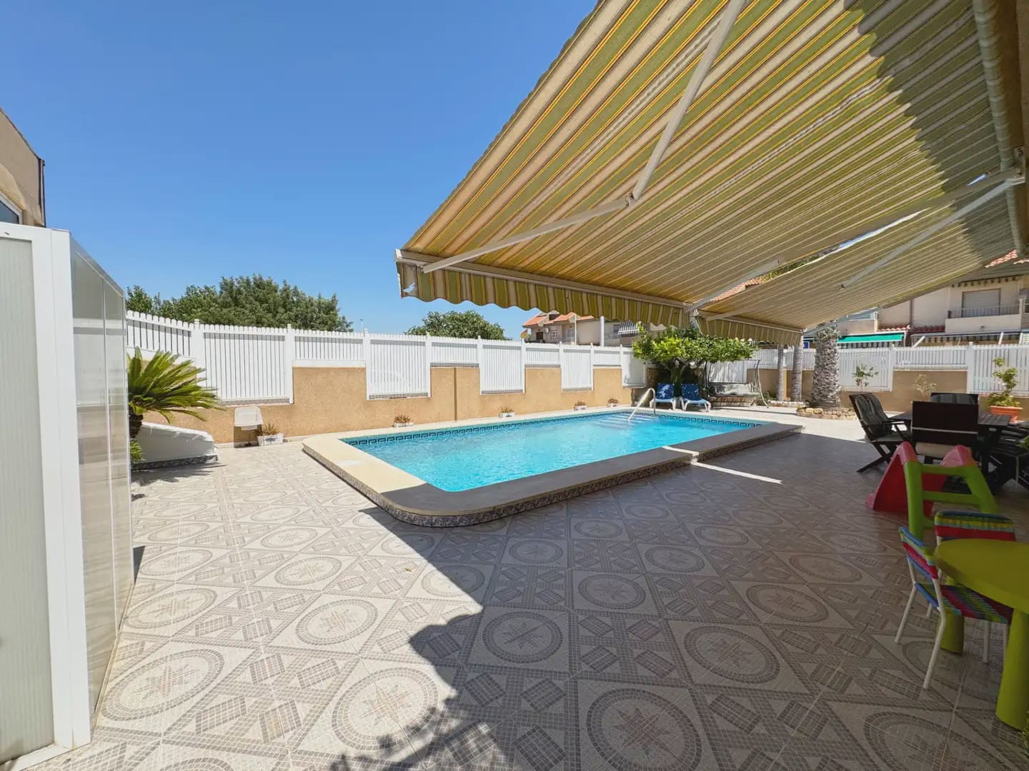 4 soveværelse Semi-Rækkehus til salg i Santiago de la Ribera med swimmingpool garage - € 499.000 (Ref: 9977586)