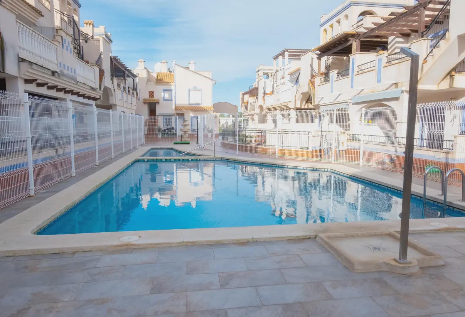 2 soverom Penthouse til salgs i La Puebla med svømmebasseng garasje - € 167 000 (Ref: 9977594)