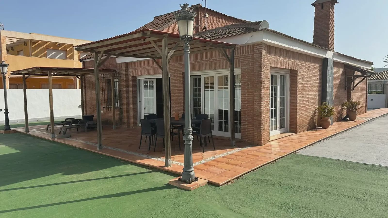 5 soveværelse Villa til salg i La Manga del Mar Menor med garage - € 560.000 (Ref: 9977595)