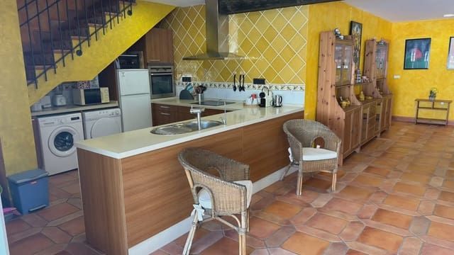 5 soveværelse Villa til salg i La Manga del Mar Menor med garage - € 560.000 (Ref: 9977595)