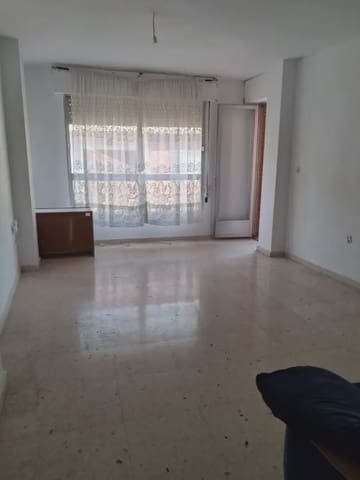 Piso de 3 habitaciones en Centro, Los Alcázares en venta con garaje - 132.000 € (Ref: 9977598)