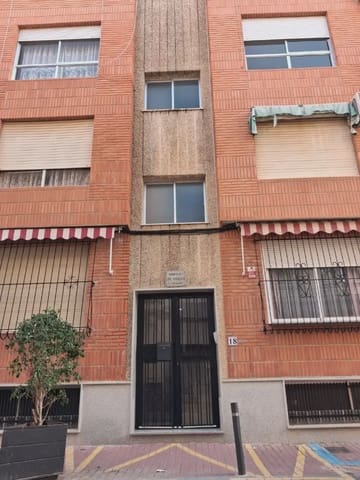 Piso de 3 habitaciones en Centro, Los Alcázares en venta con garaje - 132.000 € (Ref: 9977598)