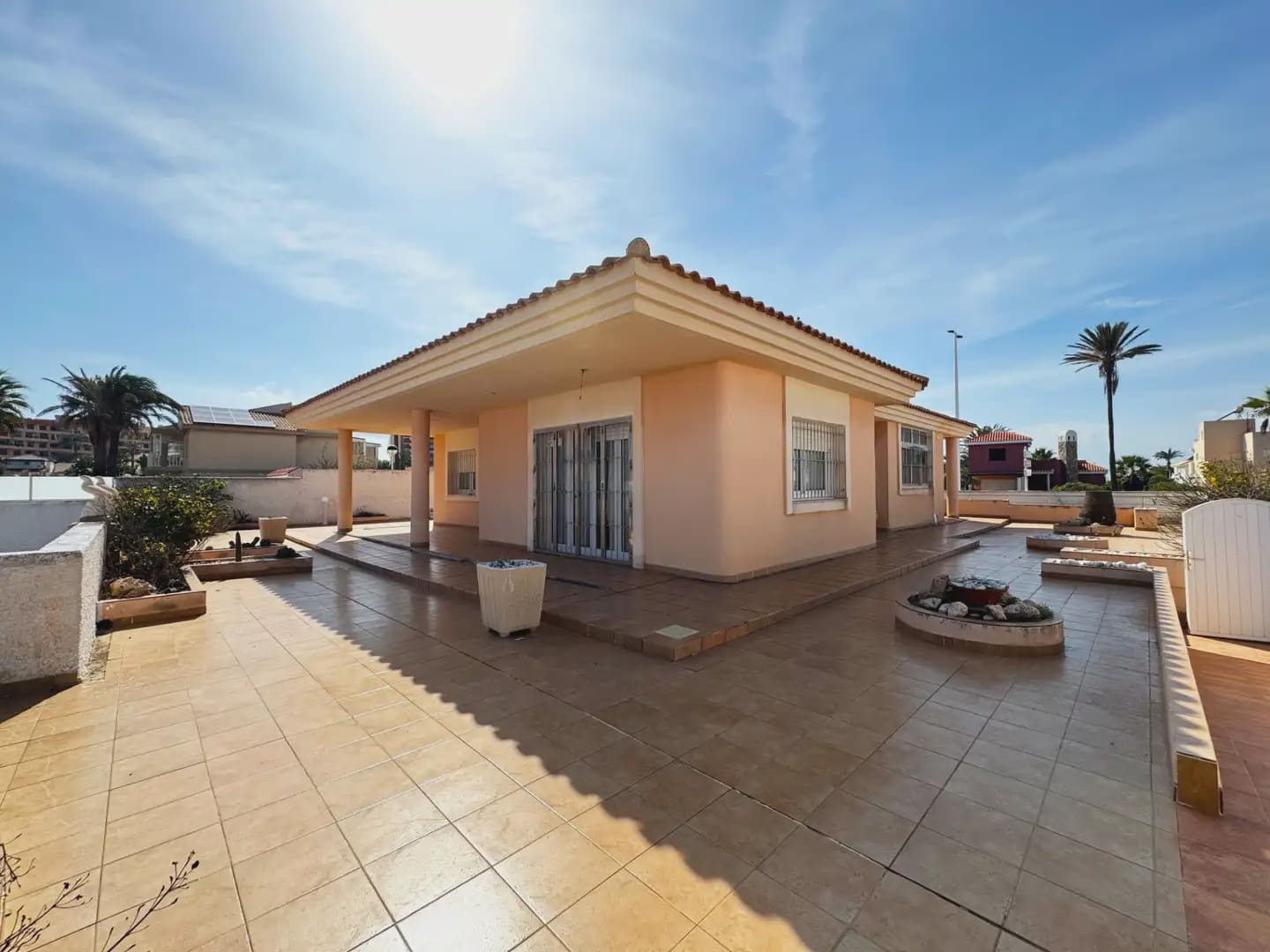 4 soveværelse Villa til salg i La Manga del Mar Menor med garage - € 620.000 (Ref: 9977600)