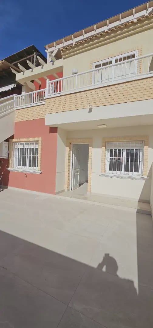 2 sypialnia Bungalow na sprzedaż w Pilar de la Horadada z basenem garażem - 225 000 € (Ref: 9977601)