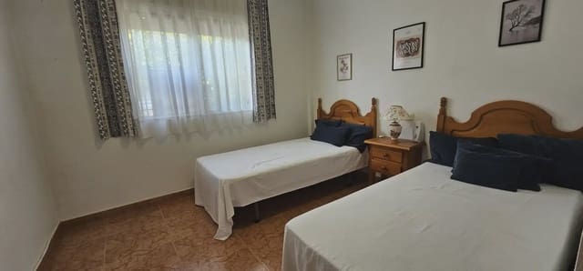 4 bedroom Semi-detached Villa for sale in Torre de la Horadada, Pilar de la Horadada - € 249,000 (Ref: 9977603)
