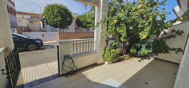 4 bedroom Semi-detached Villa for sale in Torre de la Horadada, Pilar de la Horadada - € 249,000 (Ref: 9977603)