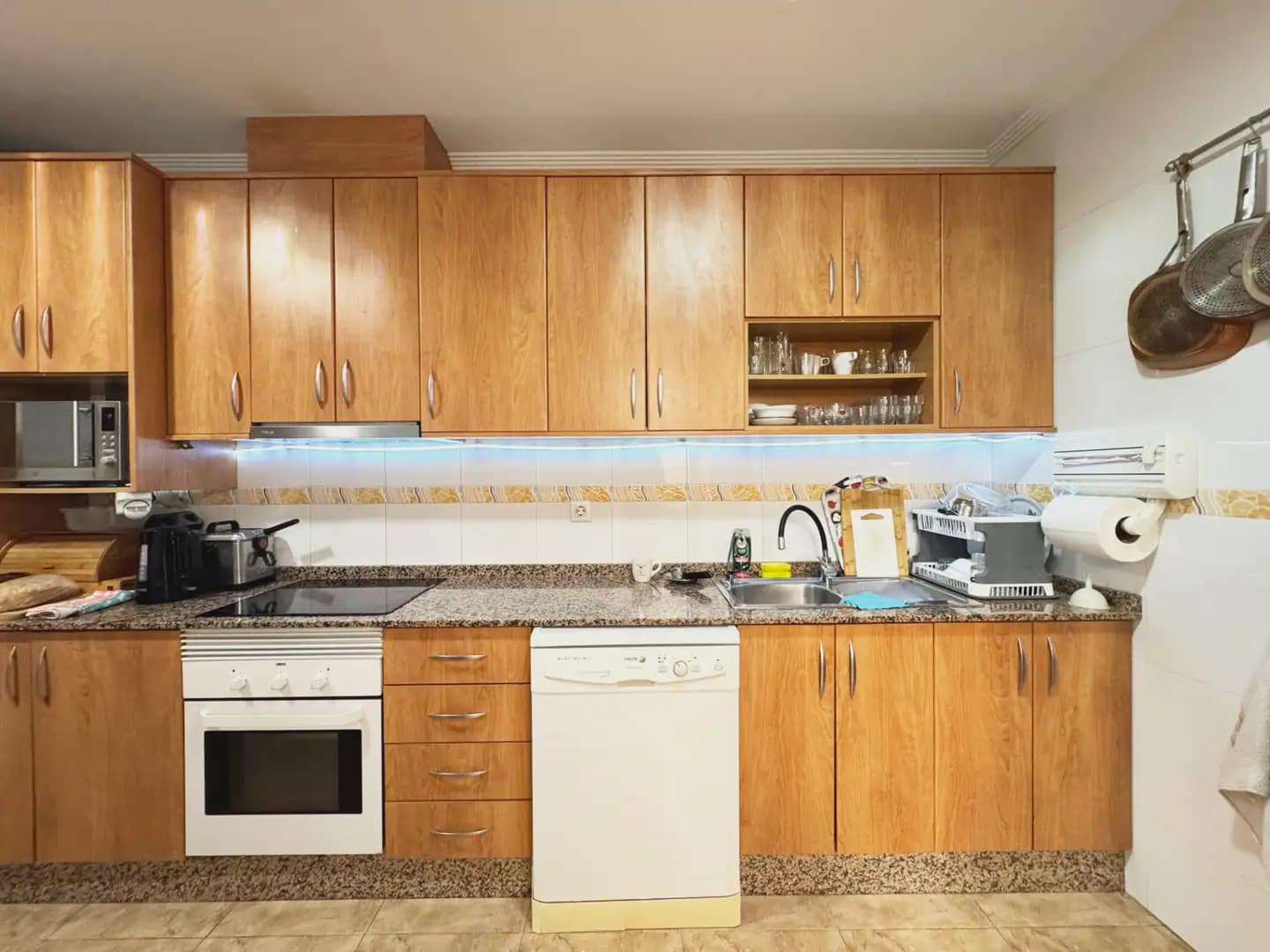 4 bedroom Townhouse for sale in El Mirador with garage - € 270,000 (Ref: 9977604)