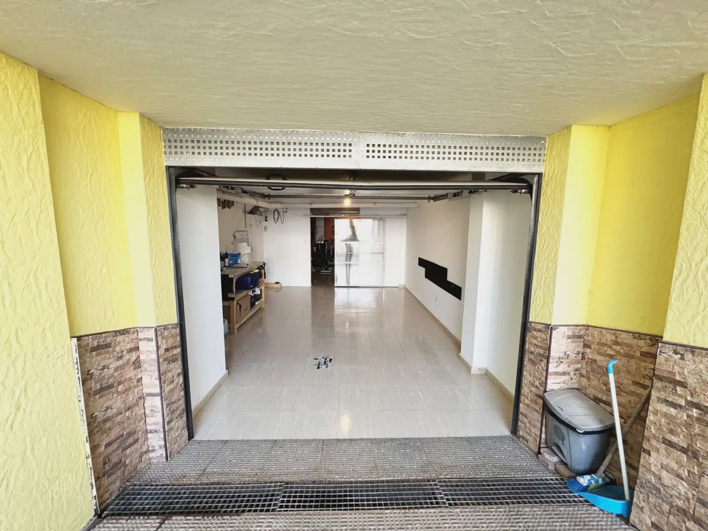 4 bedroom Townhouse for sale in El Mirador with garage - € 270,000 (Ref: 9977604)