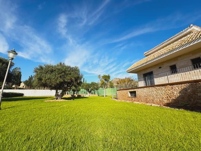 Chalet de 5 habitaciones en Atamaría, Cartagena en venta con piscina - 1.950.000 € (Ref: 9977606)
