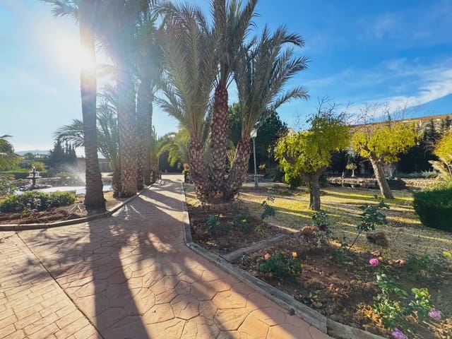 Chalet de 5 habitaciones en Atamaría, Cartagena en venta con piscina - 1.950.000 € (Ref: 9977606)