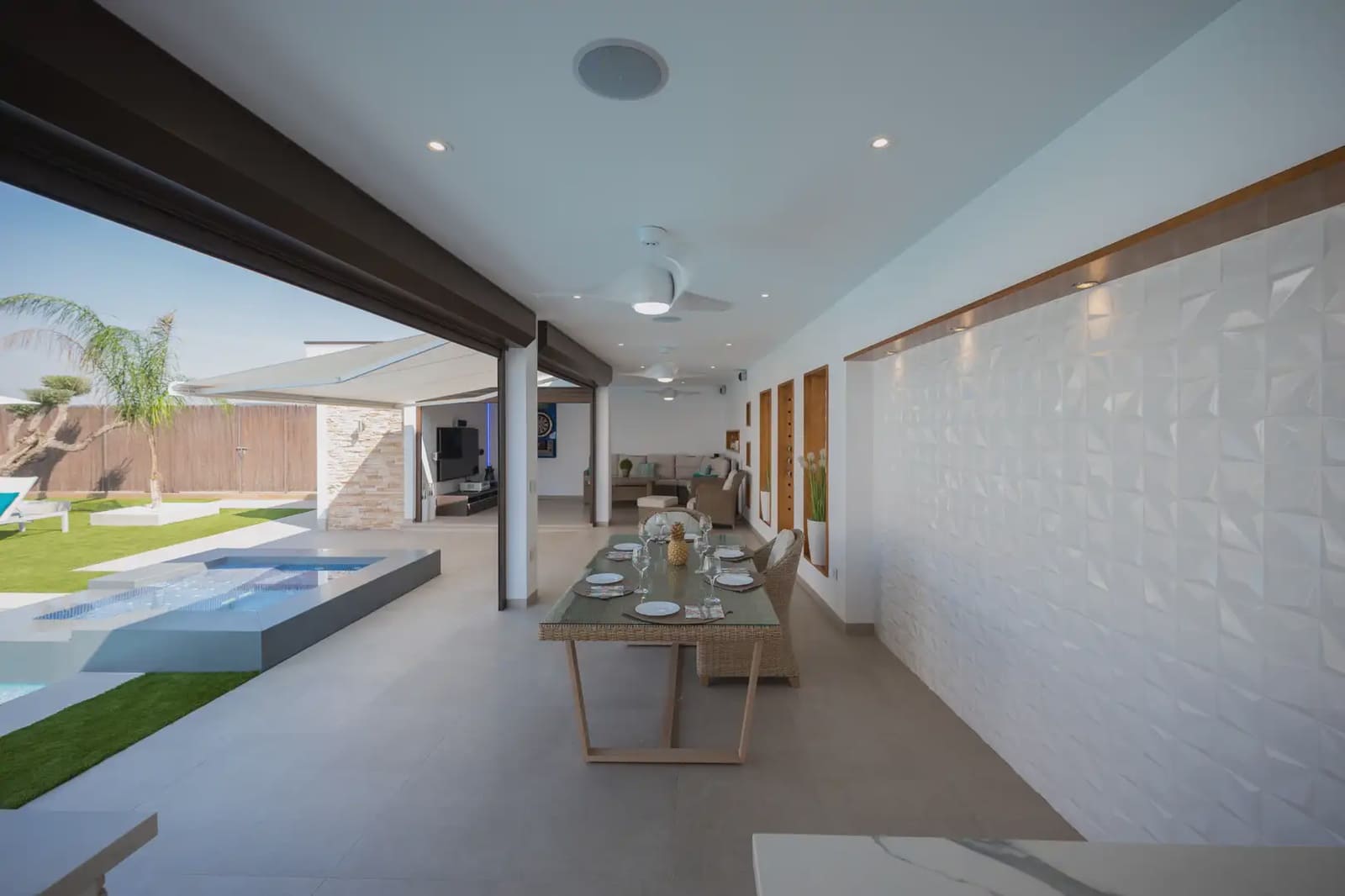 4 soveværelse Villa til salg i Avileses med swimmingpool garage - € 1.350.000 (Ref: 9977614)