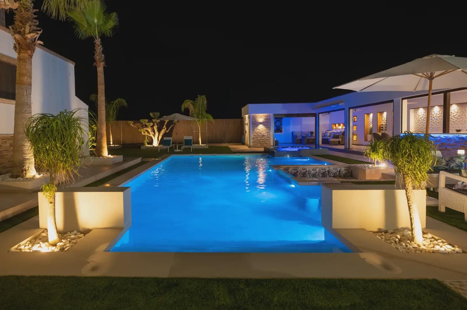 4 soveværelse Villa til salg i Avileses med swimmingpool garage - € 1.350.000 (Ref: 9977614)