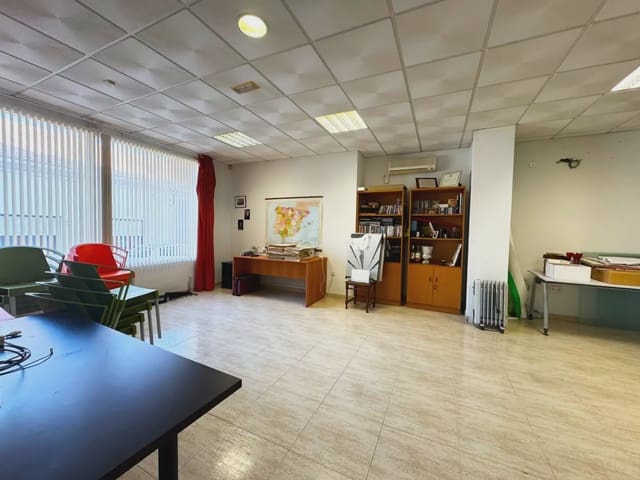 Erhverv til salg i San Pedro del Pinatar ciudad, San Pedro del Pinatar - € 144.000 (Ref: 9977621)