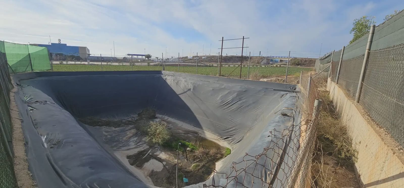 Ubebygd land til salgs i El Mirador - € 119 000 (Ref: 9977624)