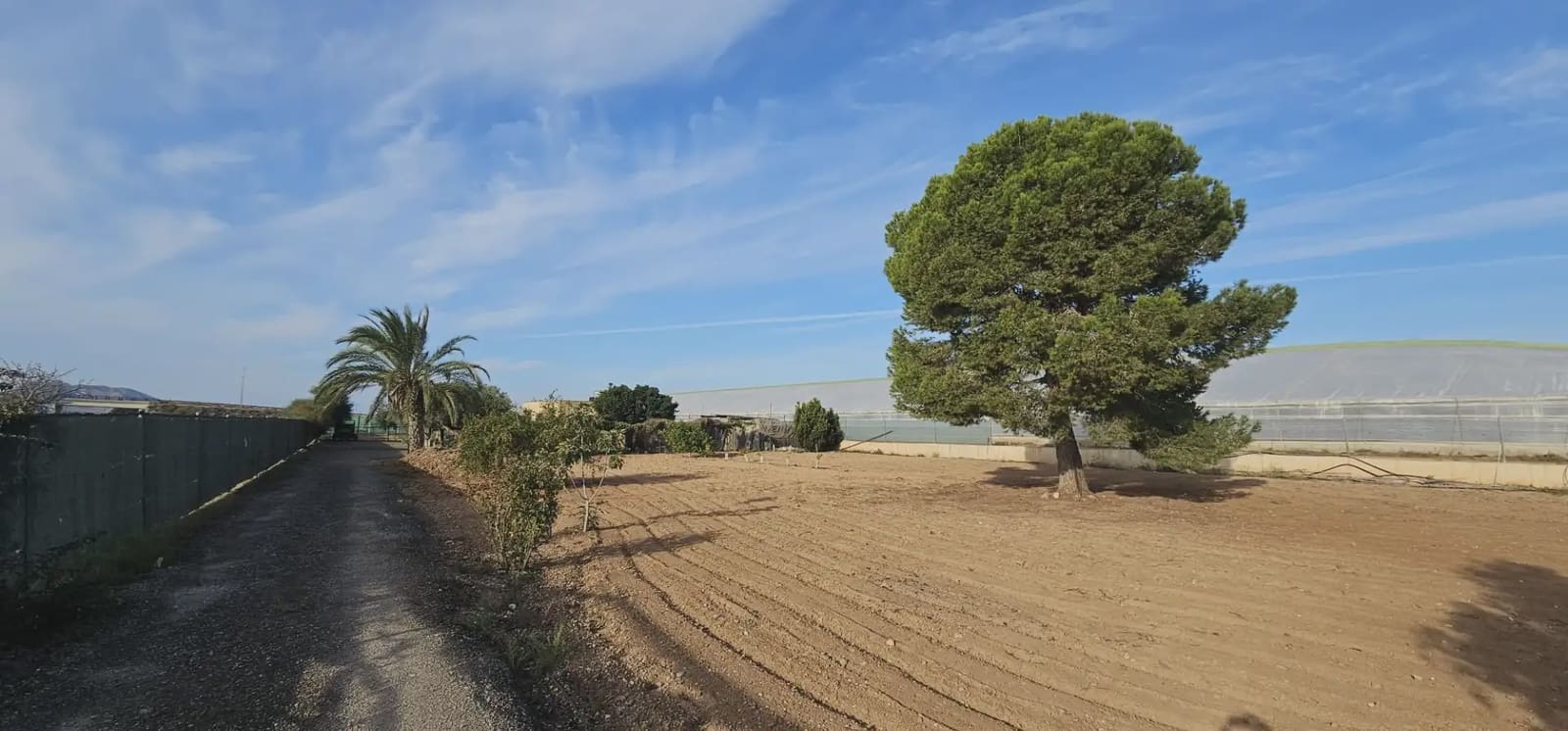 Ubebygd land til salgs i El Mirador - € 119 000 (Ref: 9977624)