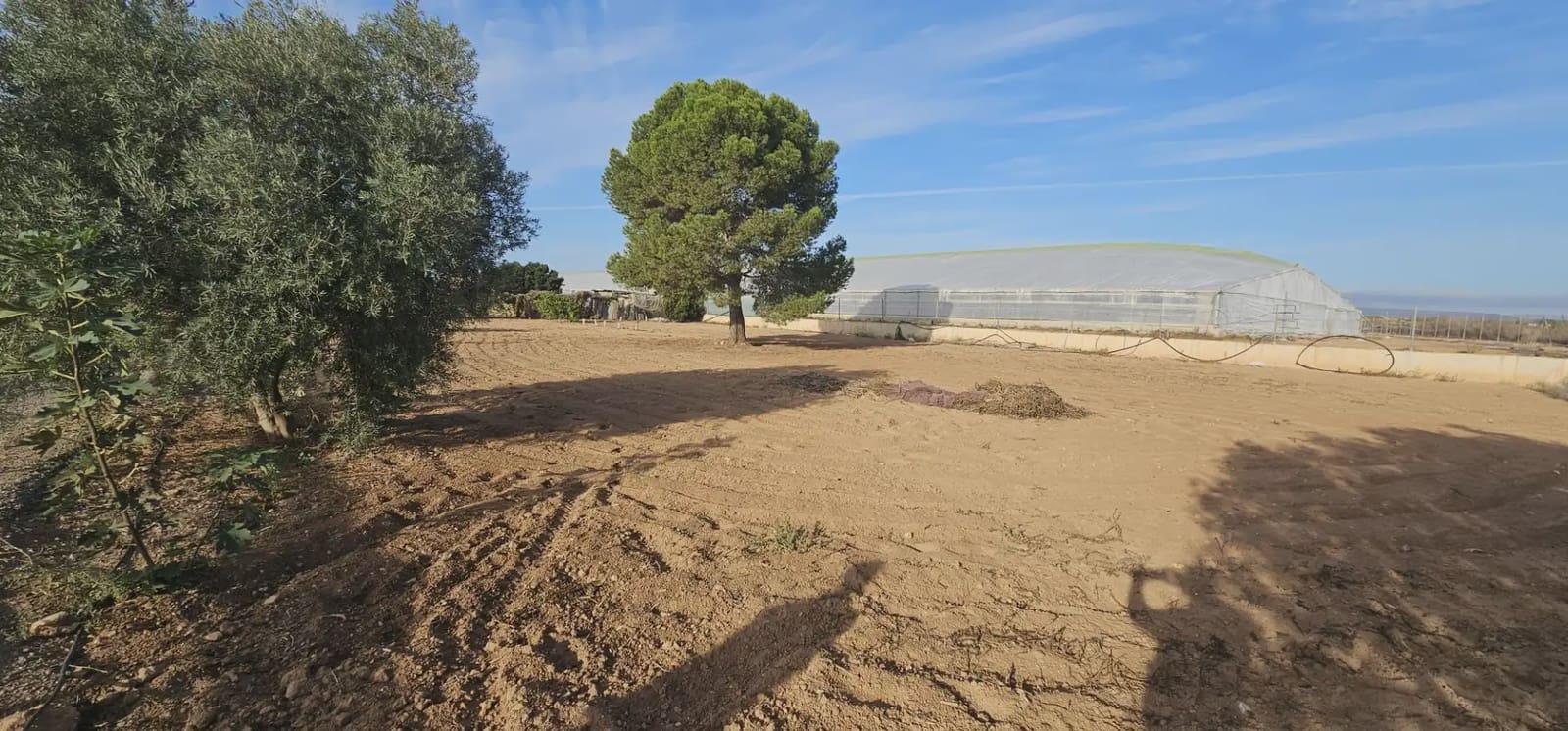 Ubebygd land til salgs i El Mirador - € 119 000 (Ref: 9977624)