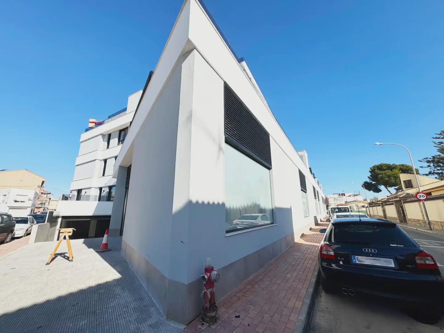 Gewerbe zu verkaufen in San Pedro del Pinatar - 560.000 € (Ref: 9977625)